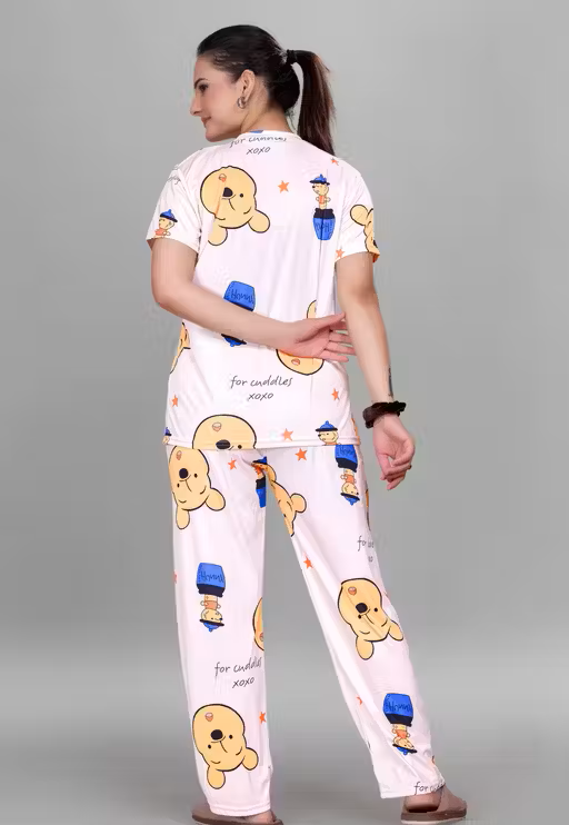 Fashionable Trendy Women's Nightwear