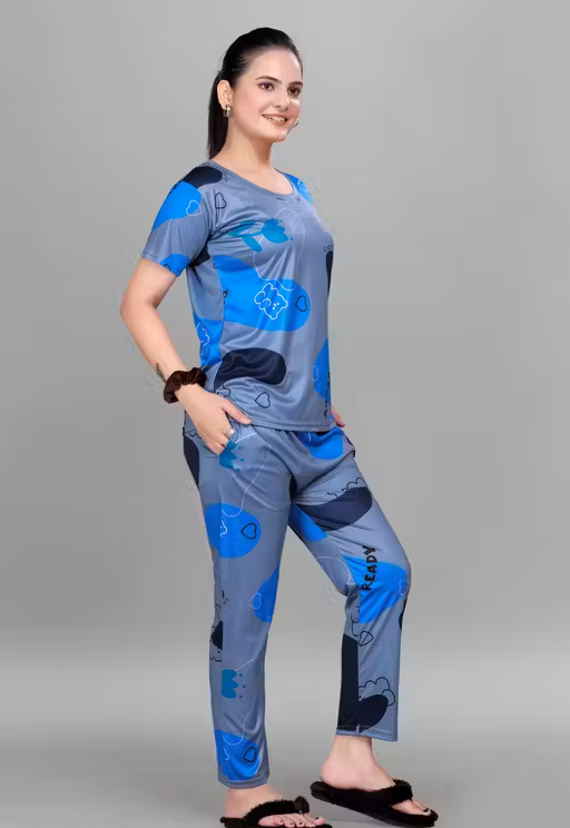 Fashionable Trendy Women's Nightwear