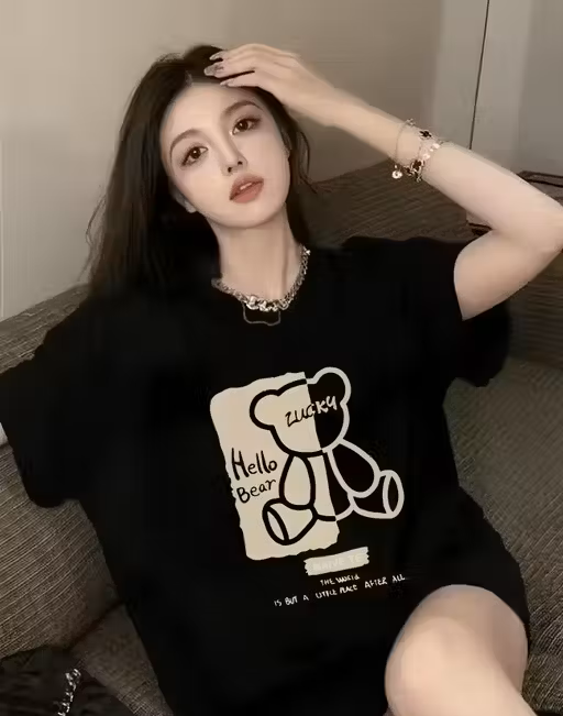 Graphic Cute Women's Oversized Black T shirt